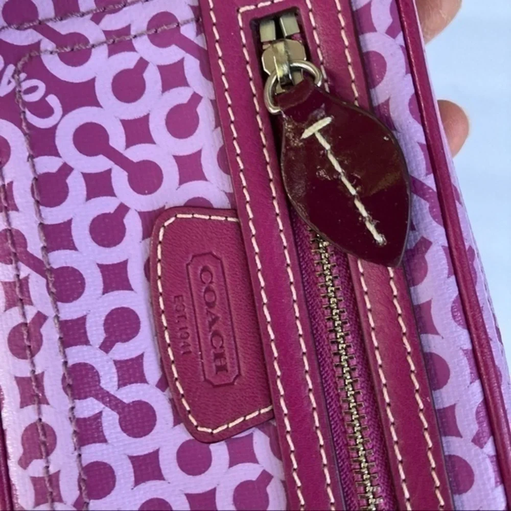 Coach purple c zipper case rare amazing